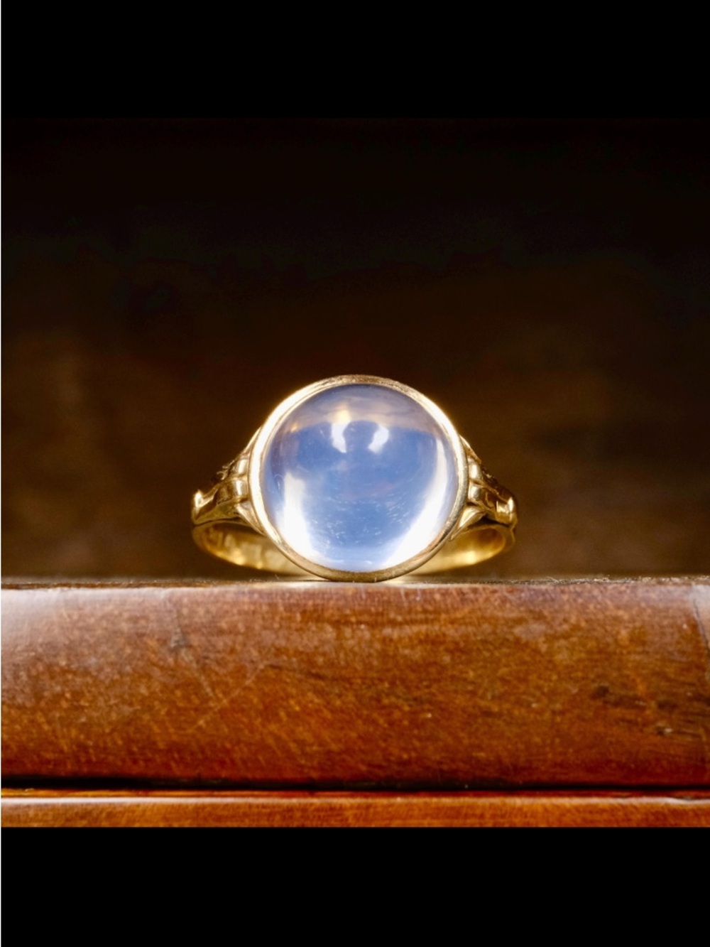 Vintage 18K Gold Moonstone Sugarloaf Cabochon Solitaire Ring, 1941 Swedish 9.25 - Picture 2 of 6
